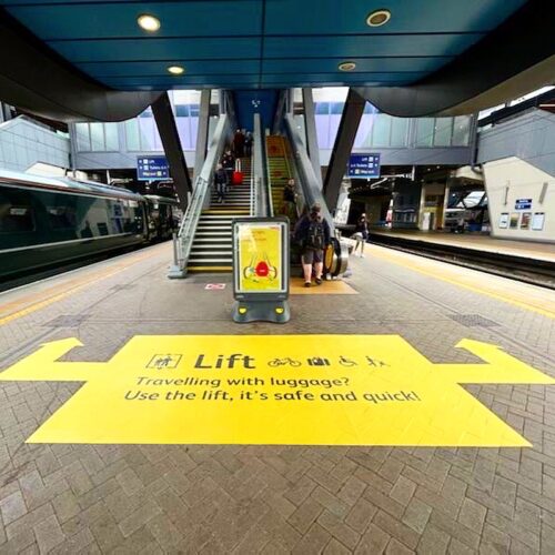 Floor graphics at station